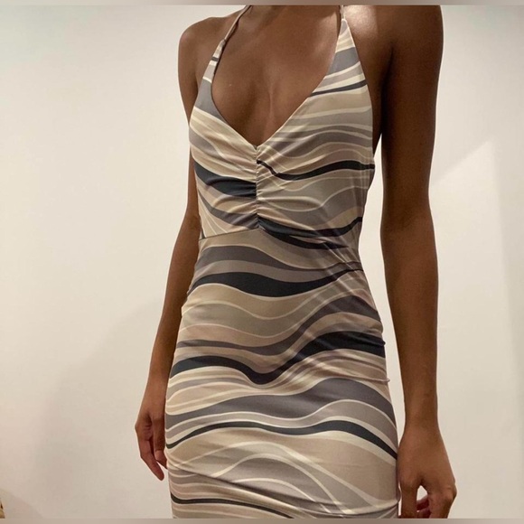 NWT Princess Polly Halter Dress - Picture 1 of 9